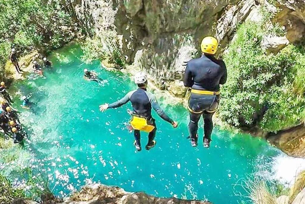 Las Gondolas Y El Mar Almuñécar Kültér fotó