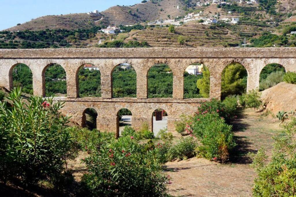 Las Gondolas Y El Mar Almuñécar Kültér fotó